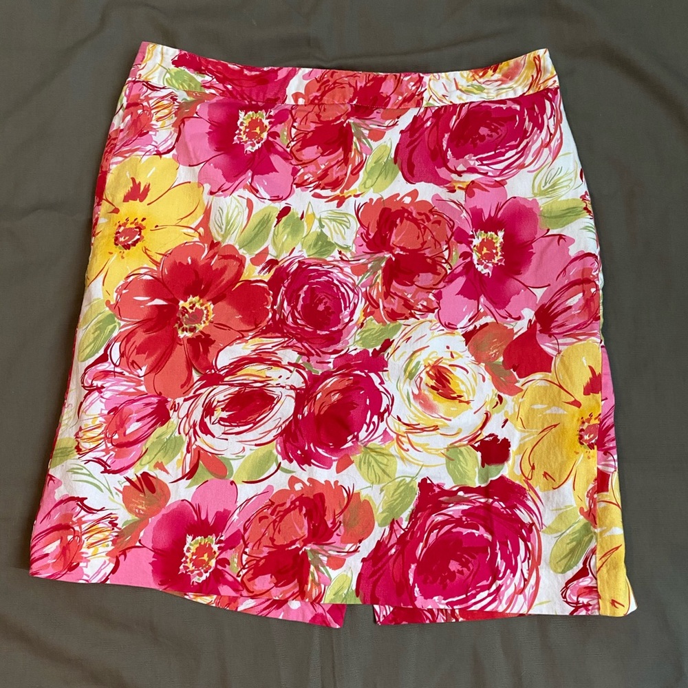 Van Heusen Floral Skirt 12